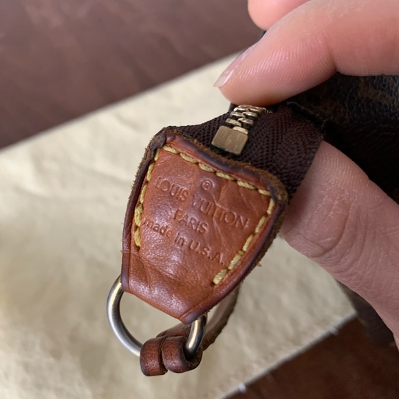 SOLD Louis Vuitton Pochette Accessoires - Picture 7 of 8